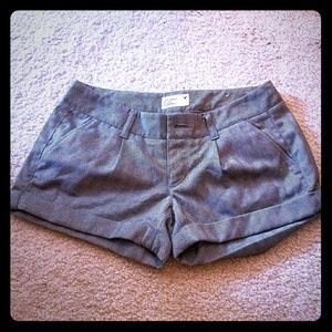 Like New AE Black/Gray patterned shorts